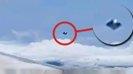 The World's Top Ten UFO Events: Direct Evidence That Aliens Have Visited Earth!