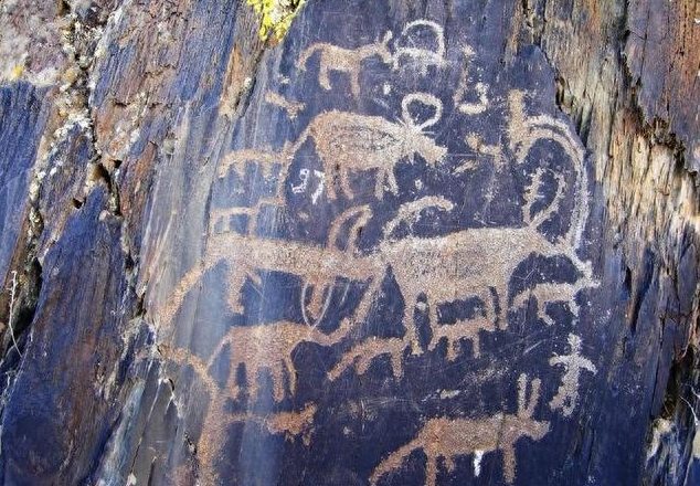 000-Year-Old "Airplane Rock Art" Found in Hidden Cave: Proof of Alien Civilization? The Truth Revealed!