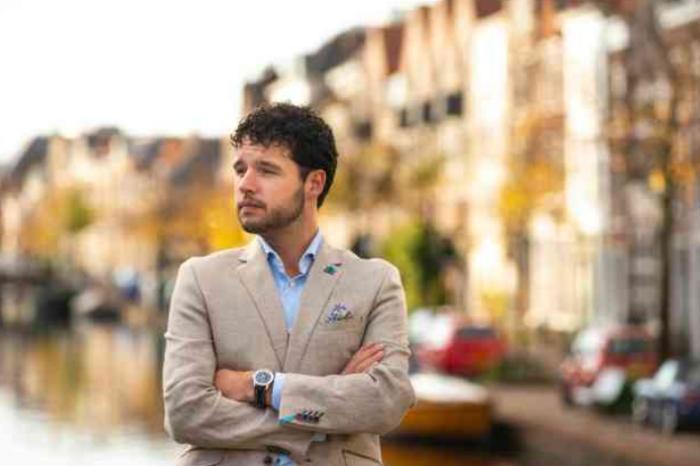 After 11 Years Without Children, Wife's Pregnancy Raises Questions For Her Infertile Husband-14 